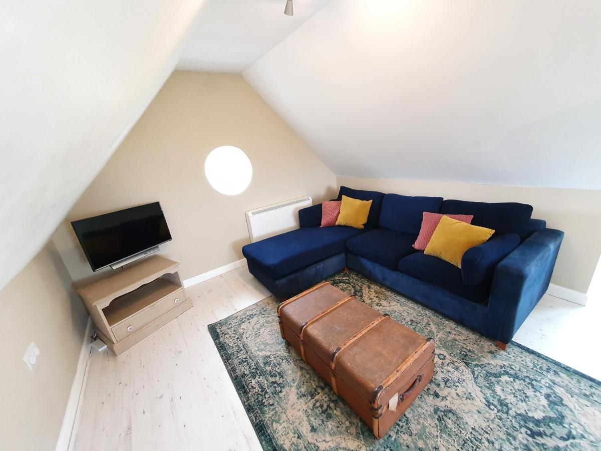 Beautiful 2 Bedroom Guest House With Private Pool In Lacock, Wiltshire Dış mekan fotoğraf